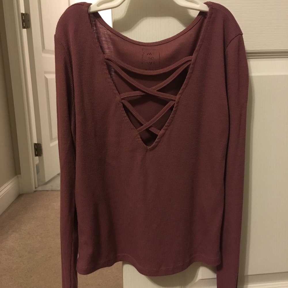 Me To We lace up top